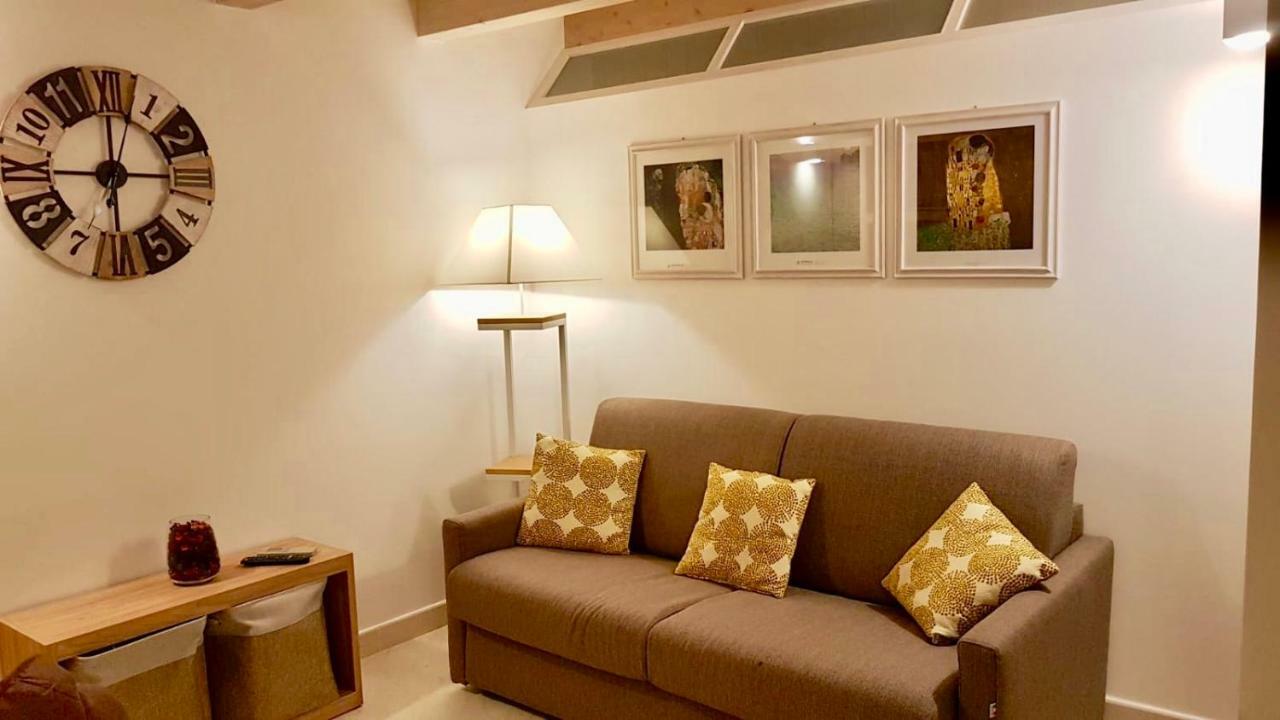 More Apartments Il Ferrarese 2 Bari Extérieur photo